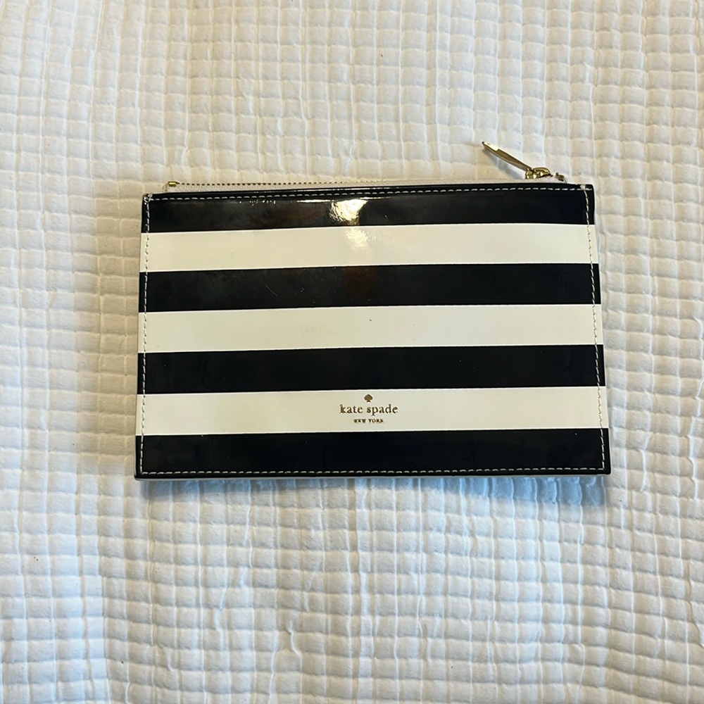 *Kate Spade Pouch
